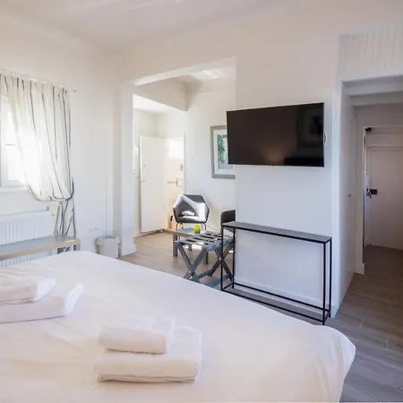Ferienwohnung Downtown Cocoon With Roof Deck Athen Exterior foto