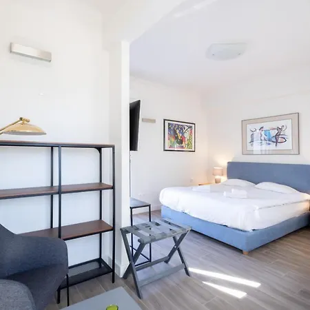 Ferienwohnung Downtown Cocoon With Roof Deck Athen Exterior foto